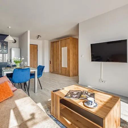 Plac Unii, Sun & Snow *