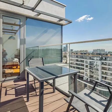 Plac Unii, Sun & Snow