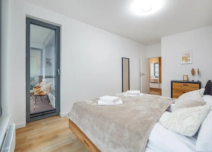 Plac Unii, Sun & Snow Gdynia